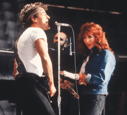Patti Scialfa Roll i E Street Band