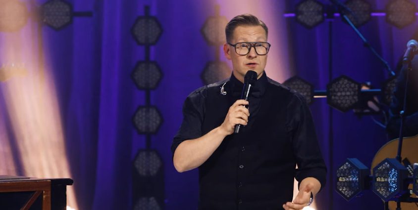 Tidig början och musikalisk karriär