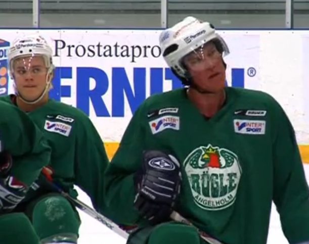 Hur mycket pengar har Kenny Jönsson?