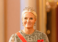 Mette-Marit Sjuk 3 Kämpar mot en kronisk lungsjukdom